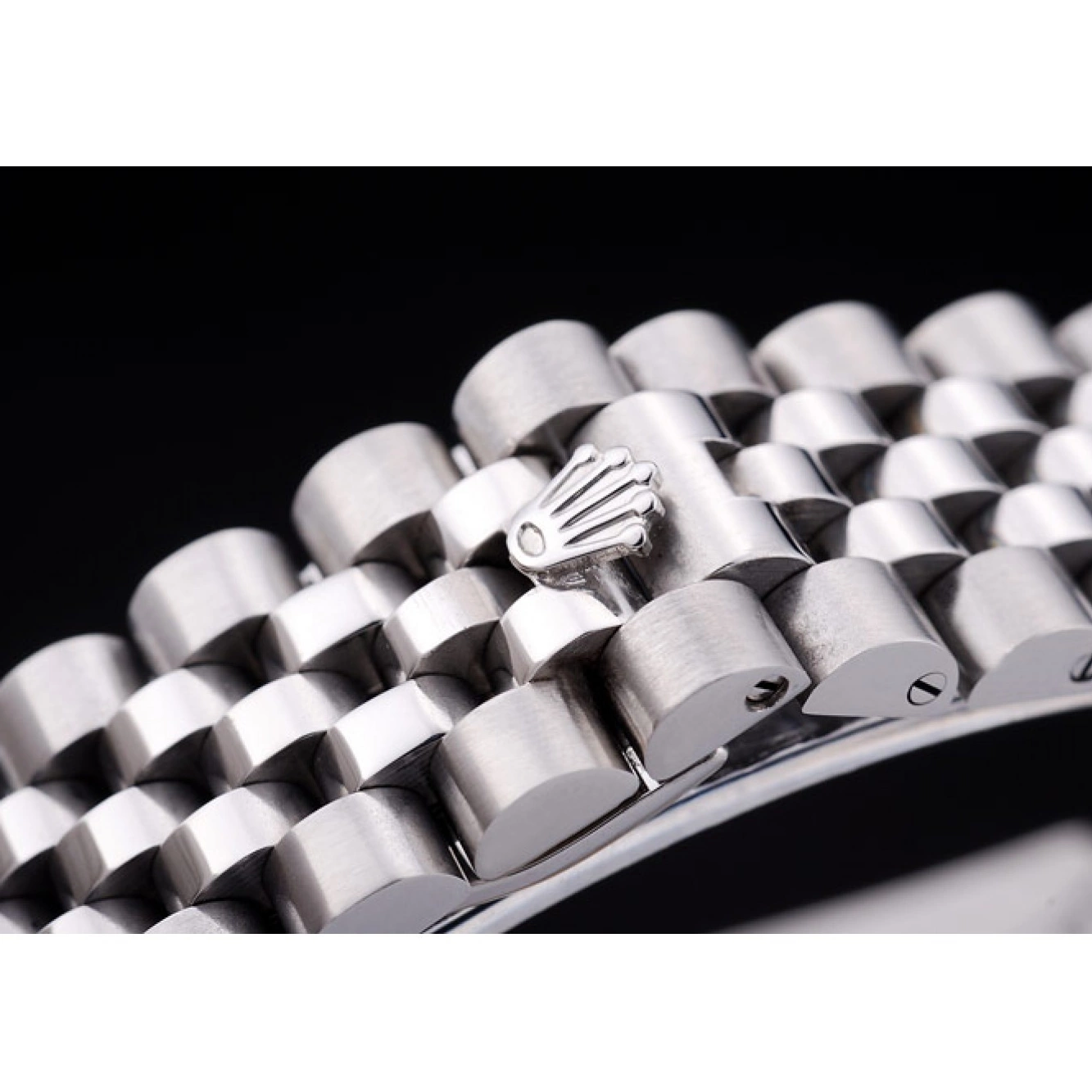 Aaa replica watch Bezel Silver Ribbed Datejust Dial 7457 Rolex 0725